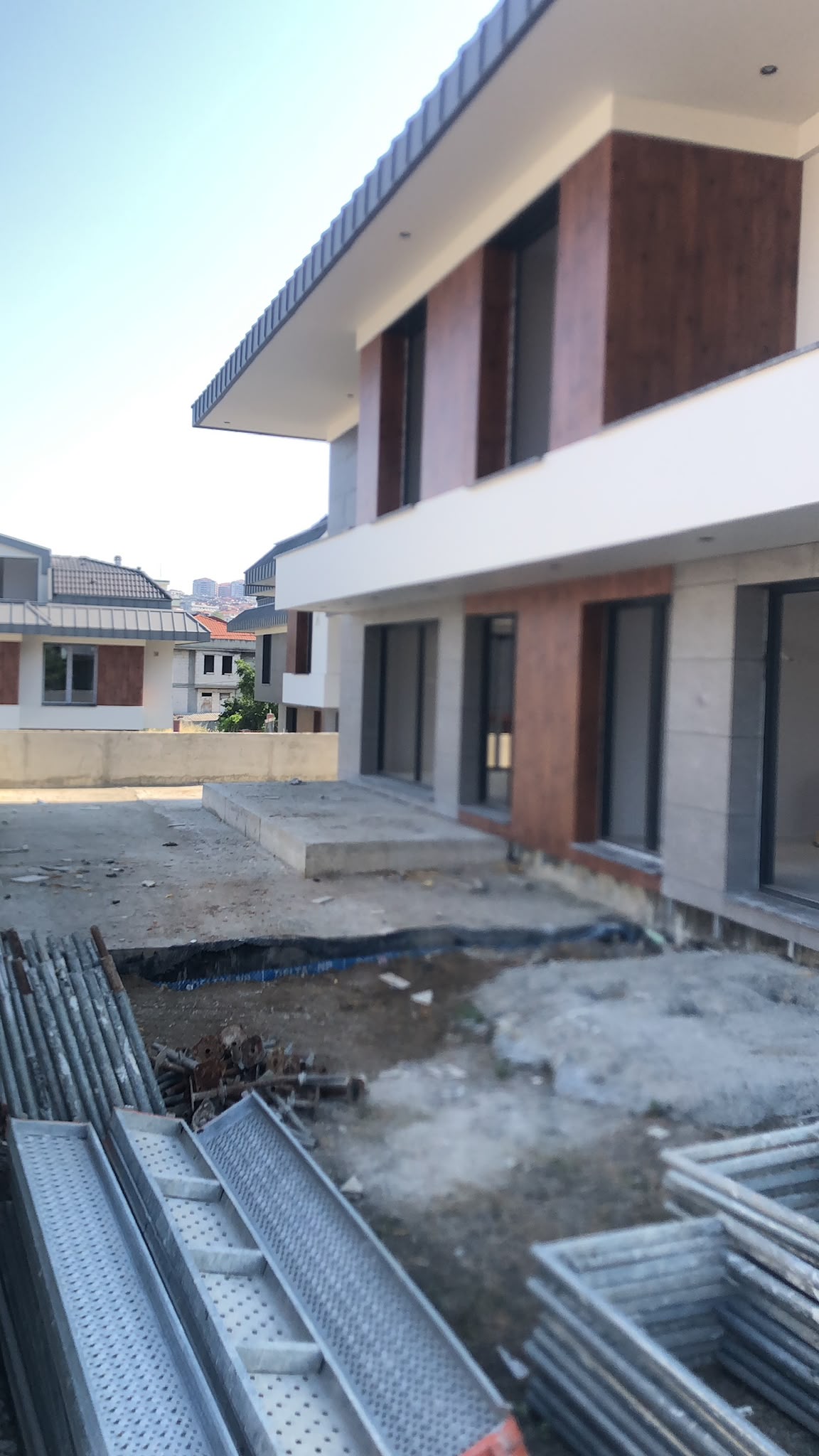 Villa dış cephe uygulaması — giriş cephesi
